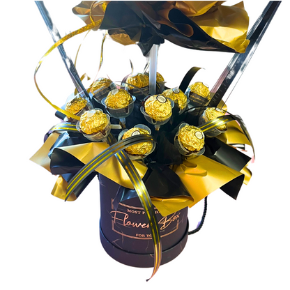 Close-Up Golden Glow Celebration Balloon Arrangement. 