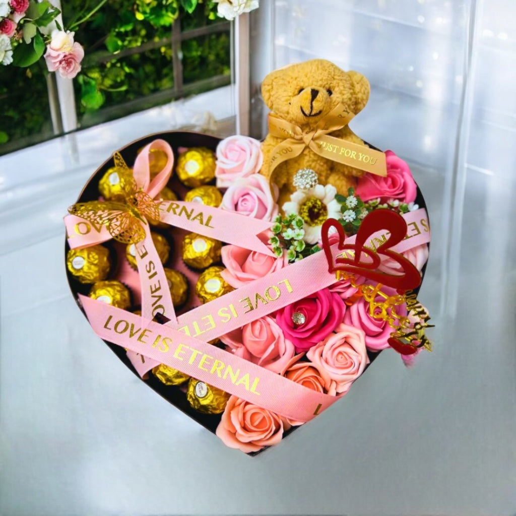 Luxurious Sweet Heart Gift Pink